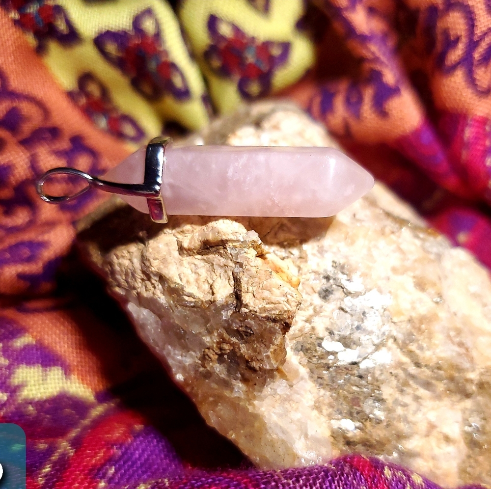 Natrual Crystal Pendant - Rose Quartz